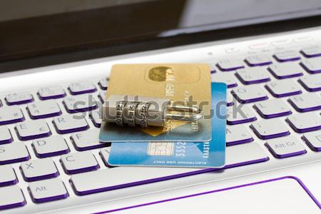 Internet transactie veiligheid plastic kaarten hangslot Stockfoto © neirfy