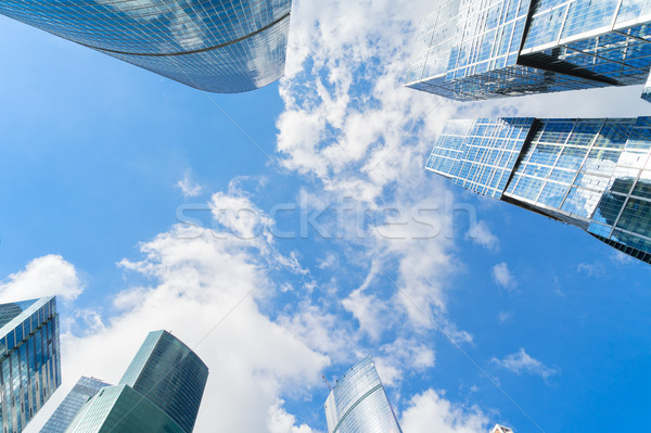 Modernen Wolkenkratzer Stahl Glas Ansicht Himmel Stock foto © neirfy