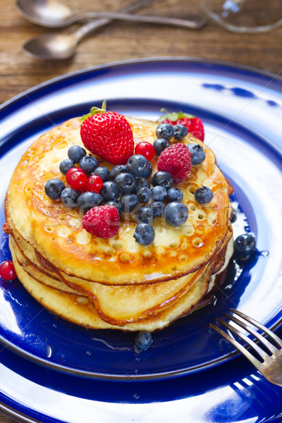 Pannenkoeken Blauw plaat gebakken vers Stockfoto © neirfy