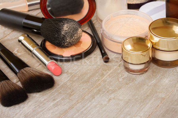 Grundlegende Make-up Produkte Basis Pulver Lippenstift Stock foto © neirfy