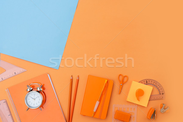 Zurück in die Schule Szene Schulbedarf blau orange Schule Stock foto © neirfy