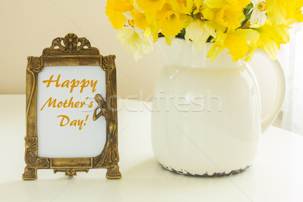Fraîches printemps jonquilles blanche pot table Photo stock © neirfy
