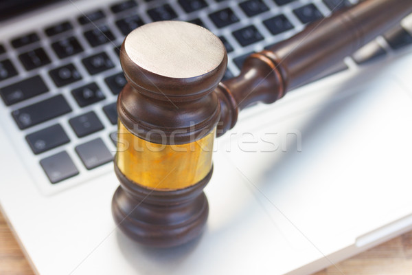 Stockfoto: Houten · recht · oordeel · laptop · technologie