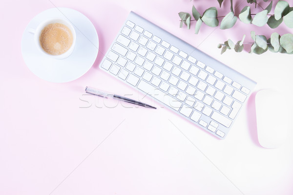 Bureau à domicile blanche modernes clavier rose [[stock_photo]] © neirfy