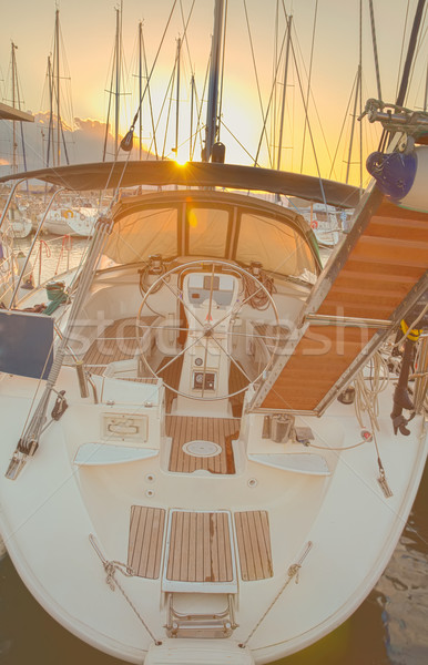 Modernes yacht quai coucher du soleil lumière eau Photo stock © neirfy