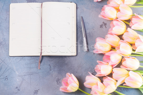 Zdjęcia stock: Różowy · żółty · tulipany · tulipan · kwiaty · notebooka