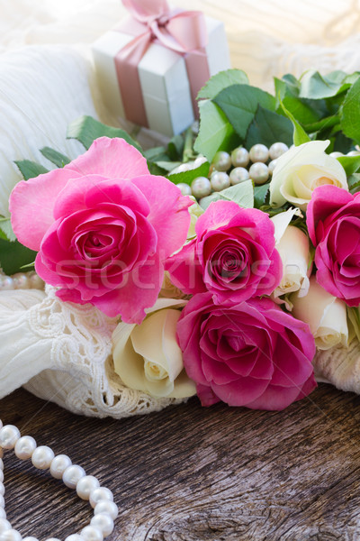 商业照片: 粉红色 ·橙· 玫瑰 · 花边 · 新鲜 · 粉红色的玫瑰