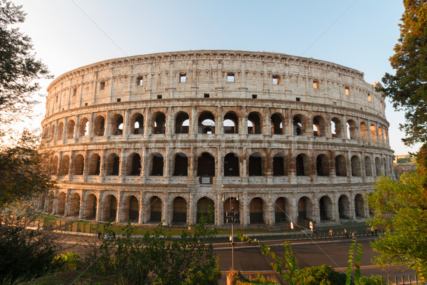 Coliseu pôr do sol Roma Itália ver edifício Foto stock © neirfy