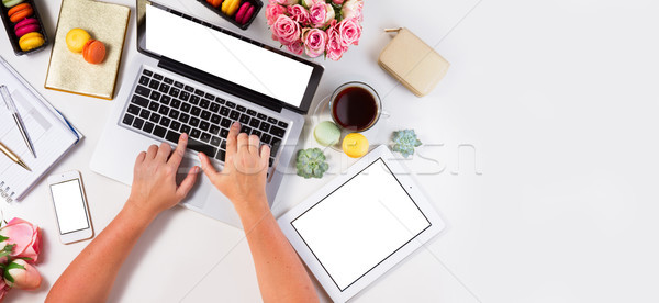 Stock fotó: Nőies · munkaterület · felső · kilátás · laptop · tabletta