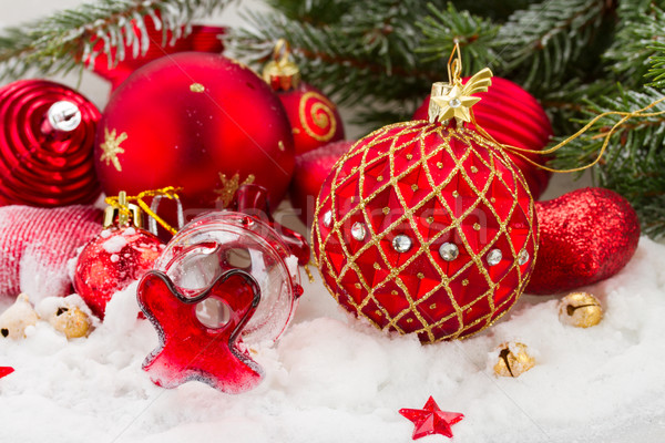 紅色 聖誕節 飾 球 降雪 黃金 商業照片 © neirfy