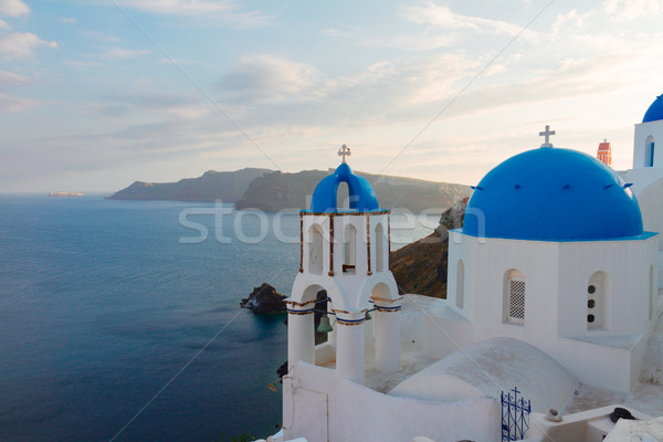 Foto stock: Tradicional · griego · pueblo · santorini · azul · iglesias