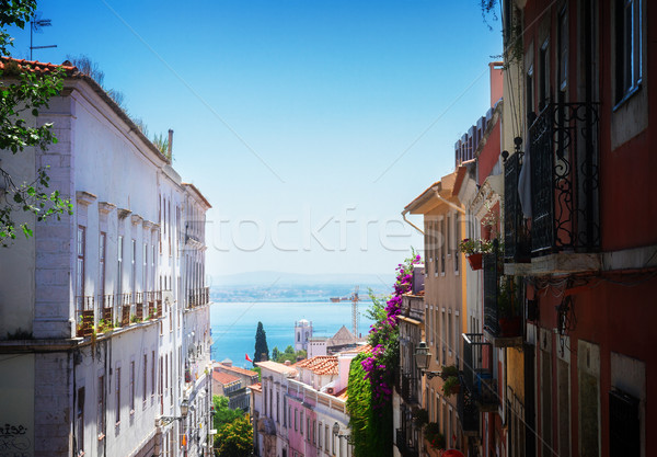 Foto stock: Rua · cidade · velha · Lisboa · Portugal · retro · estrada