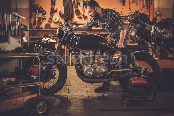 Mecânico edifício vintage estilo motocicleta Foto stock © Nejron