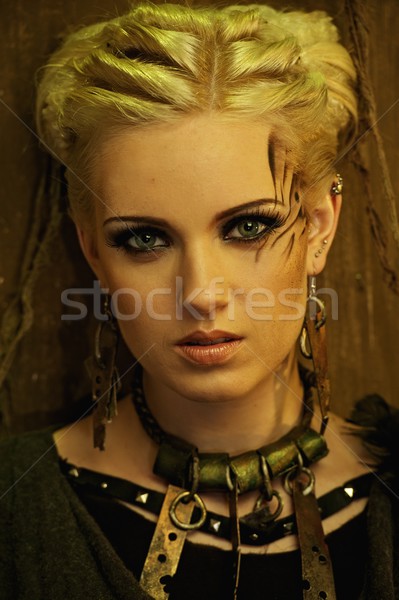 Blond dziewczyna etnicznych naszyjnik portret budowy Zdjęcia stock © Nejron