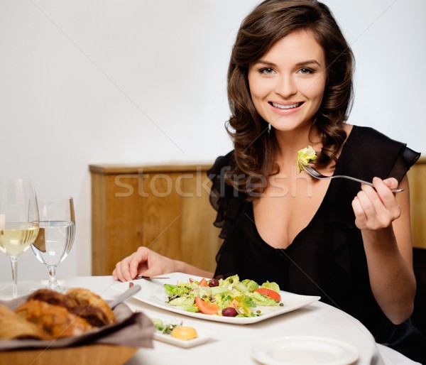 Belo jovem senhora sozinho restaurante mulher Foto stock © Nejron