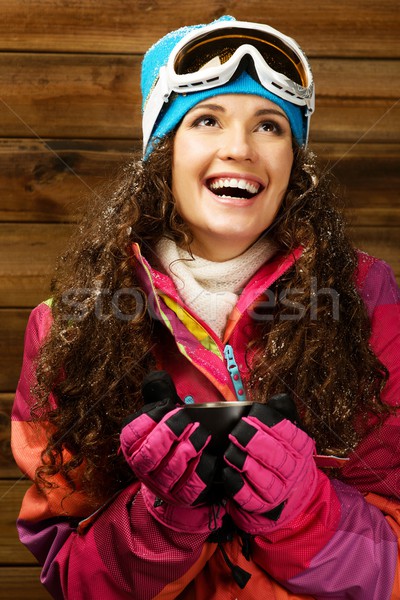 Feliz mulher esquiar desgaste copo bebida quente Foto stock © Nejron