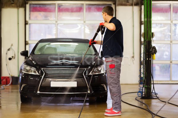 Adam işçi yıkama lüks araba oto yıkama Stok fotoğraf © Nejron