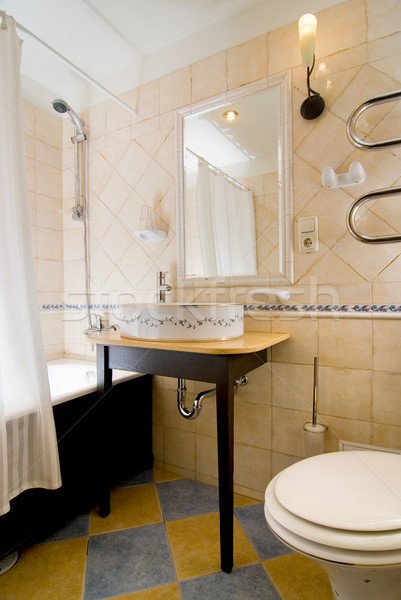 Otel banyo iç dizayn beyaz tuvalet Stok fotoğraf © Nejron