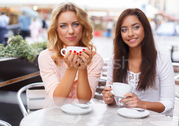 Foto stock: Dos · hermosa · ninas · verano