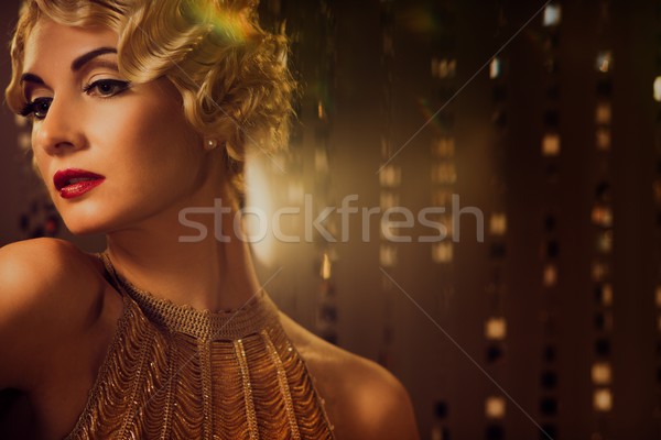 Elegant retro femeie rochie Imagine de stoc © Nejron