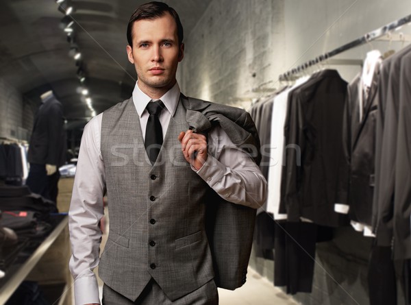 Biznesmen klasyczny kamizelka rząd garnitury sklep Zdjęcia stock © Nejron