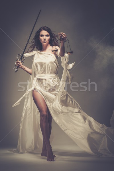 Сток-фото: богиня · правосудия · Весы · меч · статуя · масштаба