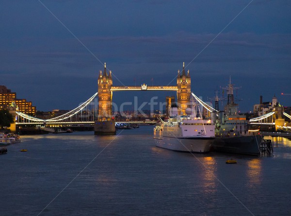 Tower Bridge notte Londra Inghilterra acqua Foto d'archivio © Nejron
