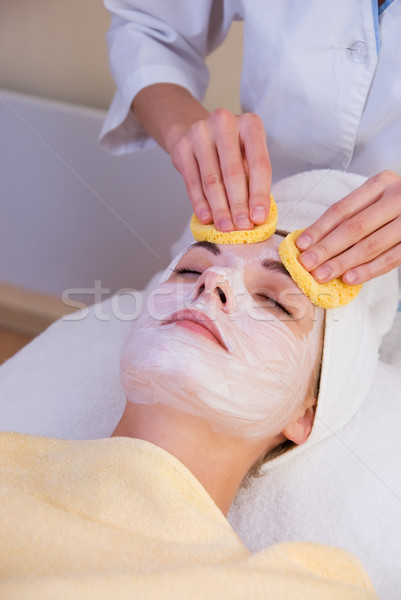Belle fille spa salon mains corps massage [[stock_photo]] © Nejron