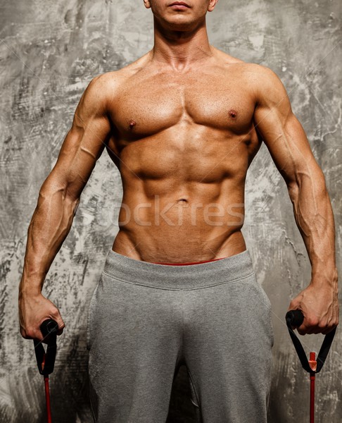 Bel homme corps musclé fitness exercice gymnase muscle [[stock_photo]] © Nejron