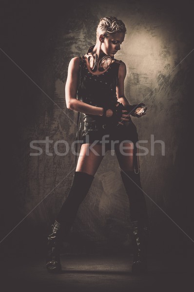 Steampunk meisje naar stopwatch muur rock Stockfoto © Nejron
