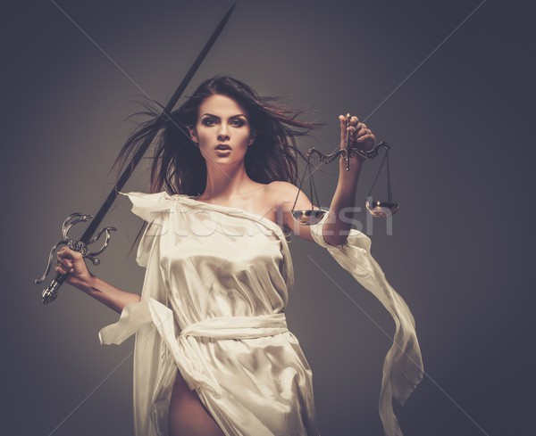 Godin justitie schalen zwaard witte standbeeld Stockfoto © Nejron