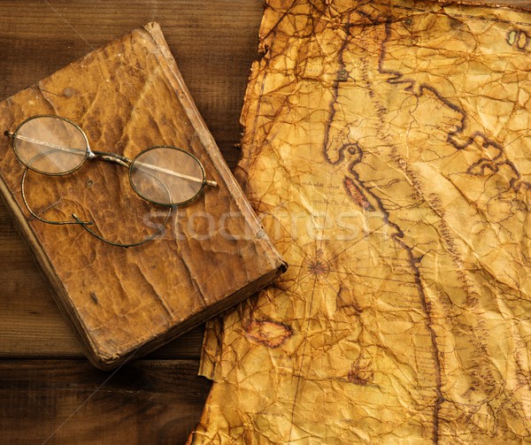 Foto stock: Gafas · libro · vintage · papel · fondo