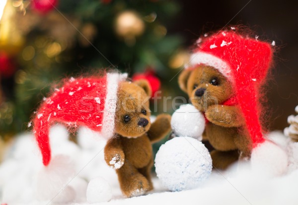 Mały zabawki niedźwiedzie snowman christmas Zdjęcia stock © Nejron