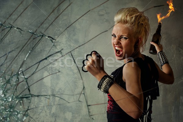 Punk fille derrière verre brisé verre fond Photo stock © Nejron