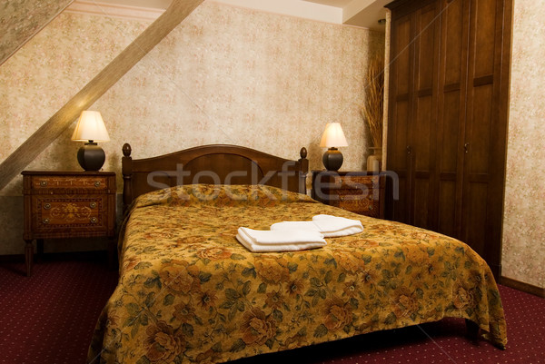 Lux camera de hotel casă acasă tabel călători Imagine de stoc © Nejron