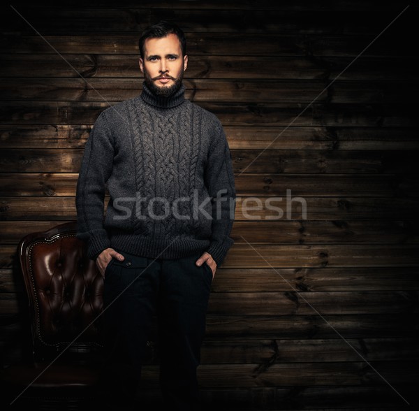 Stock fotó: Jóképű · férfi · visel · kardigán · fából · készült · vidéki · házbelső