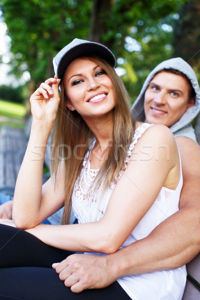 Foto stock: Jóvenes · feliz · sonriendo · deportivo · Pareja · sesión