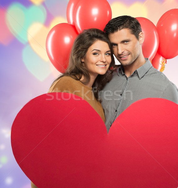 [[stock_photo]]: Heureux · couple · papier · coeur