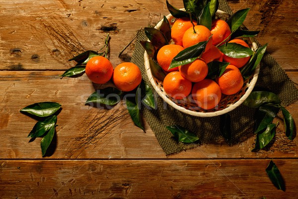 Foto stock: Cesta · sabroso · mesa · de · madera · naturaleza · salud · naranja