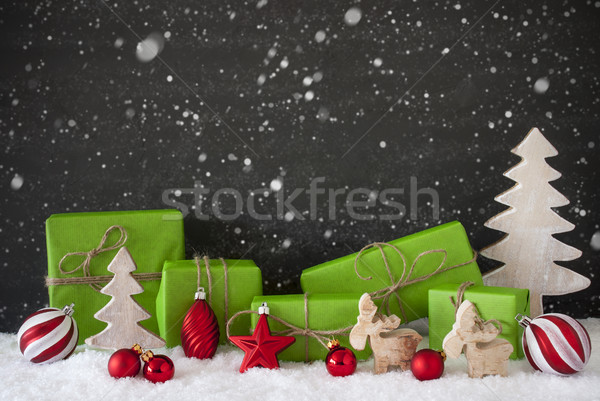 Rood groene christmas decoratie zwarte cement Stockfoto © Nelosa
