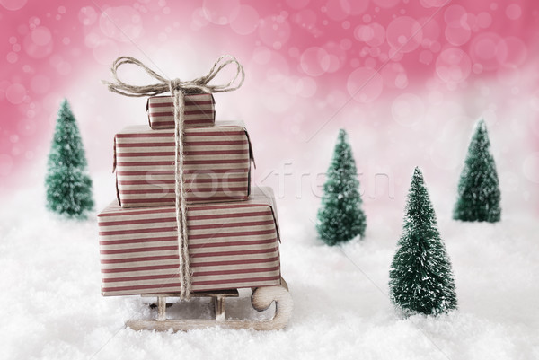 クリスマス 雪 ピンク そり 贈り物 プレゼント ストックフォト © Nelosa