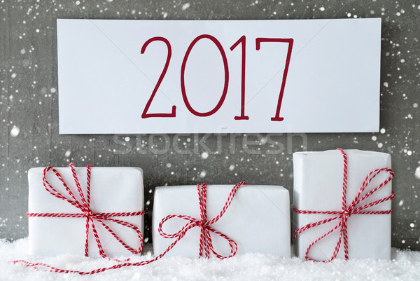 [[stock_photo]]: Blanche · cadeau · flocons · de · neige · texte · trois · Noël