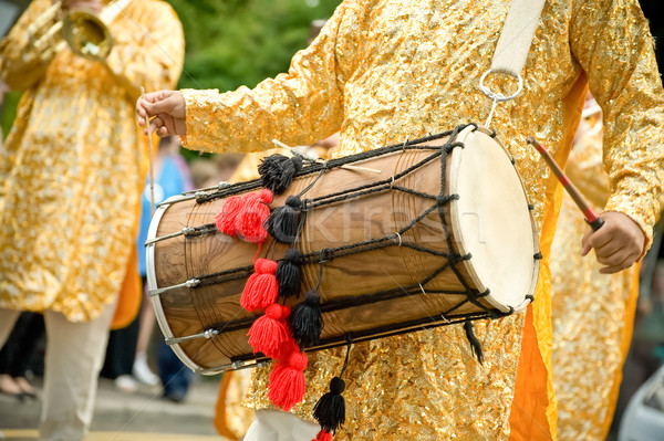 Drum muzyk gry tradycyjny asian indian Zdjęcia stock © nelsonart