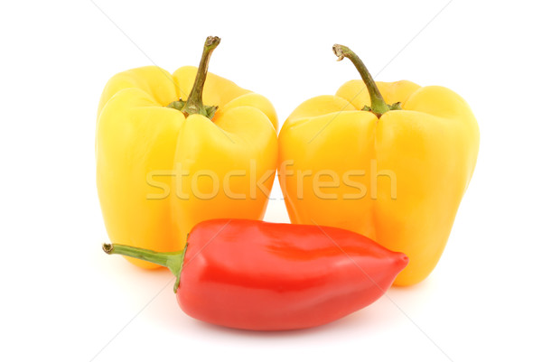 Frescos pimientos vegetales rojo amarillo dulce Foto stock © nemalo