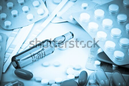 Pillen laboratorium drugs lab pil apotheek Stockfoto © nenovbrothers