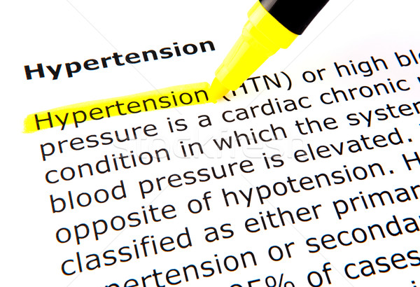 Hipertensiune stilou document galben macro text Imagine de stoc © nenovbrothers