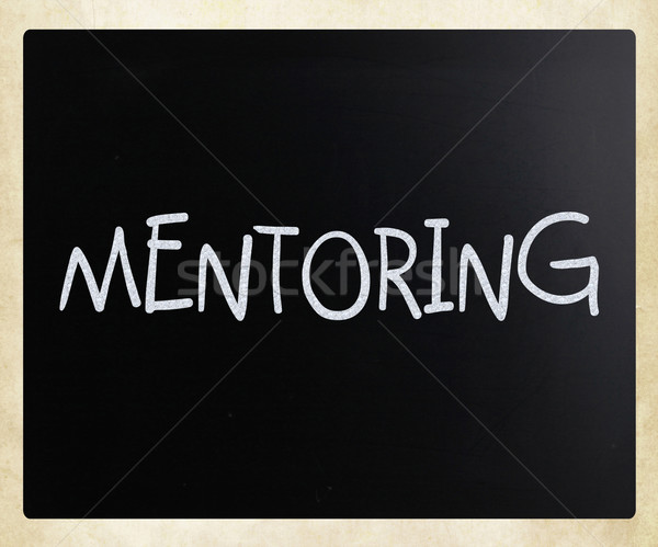 Foto d'archivio: Mentoring · manoscritto · bianco · gesso · lavagna · sfondo