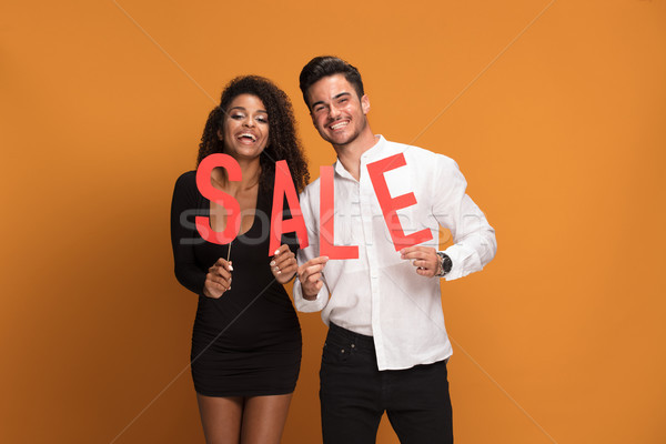 Foto stock: Feliz · Pareja · posando · venta · cartas · hermosa