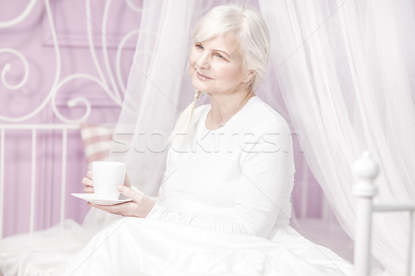 Foto stock: Senior · senhora · potável · café · belo · mulher