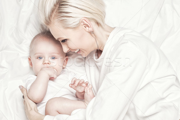 Mutter Monate Sohn schönen posiert wenig Stock foto © NeonShot